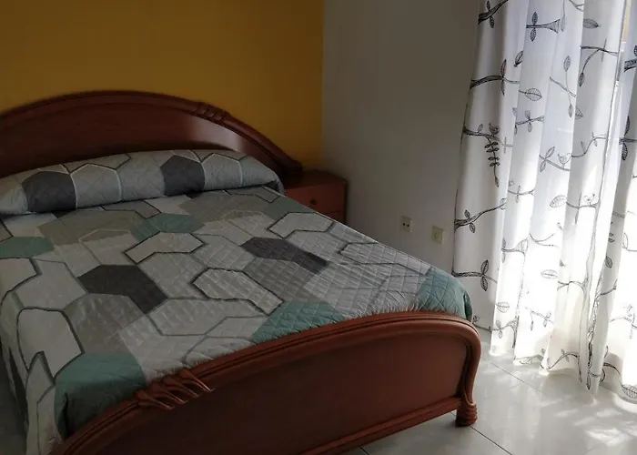 Casa Familiar Con Barbacoa بيت للعطل